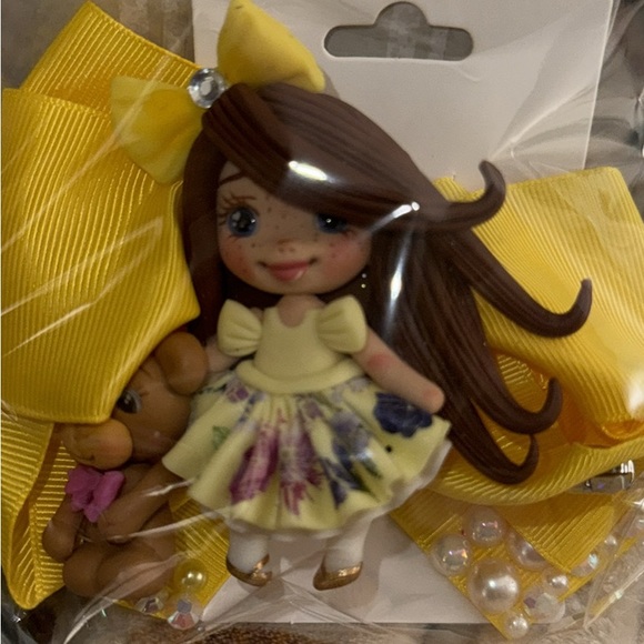 Handmade Bows Disney, Pixar assorted Characters, colors, clay, light weight - Picture 9 of 9